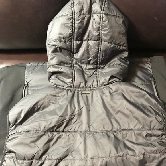 VINCE CAMUTO MENS BLACK VEST WITH FUR LINING - Picture 7 of 9